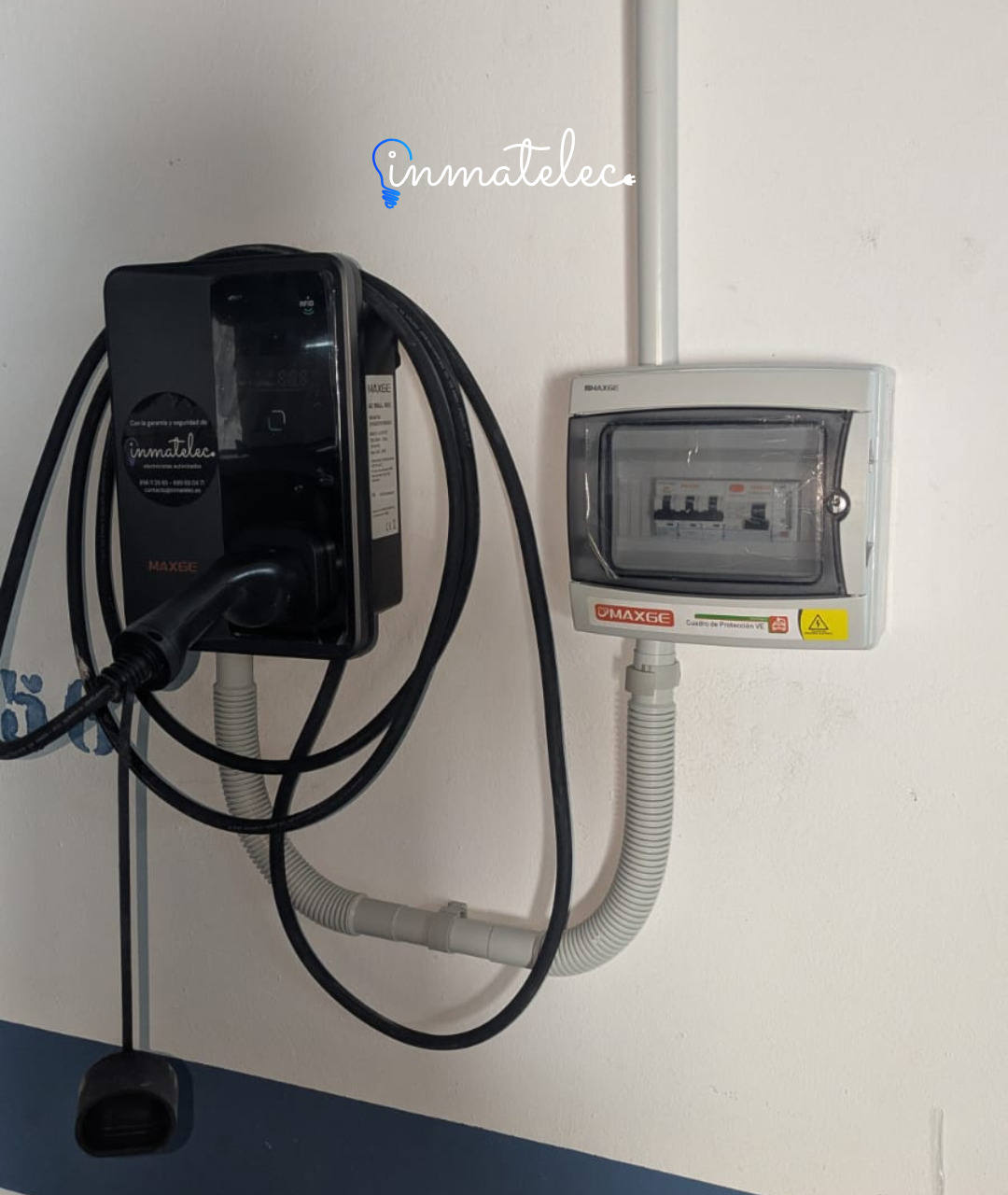 Instalación de punto de carga para vehículo eléctrico en Costa Ballena
