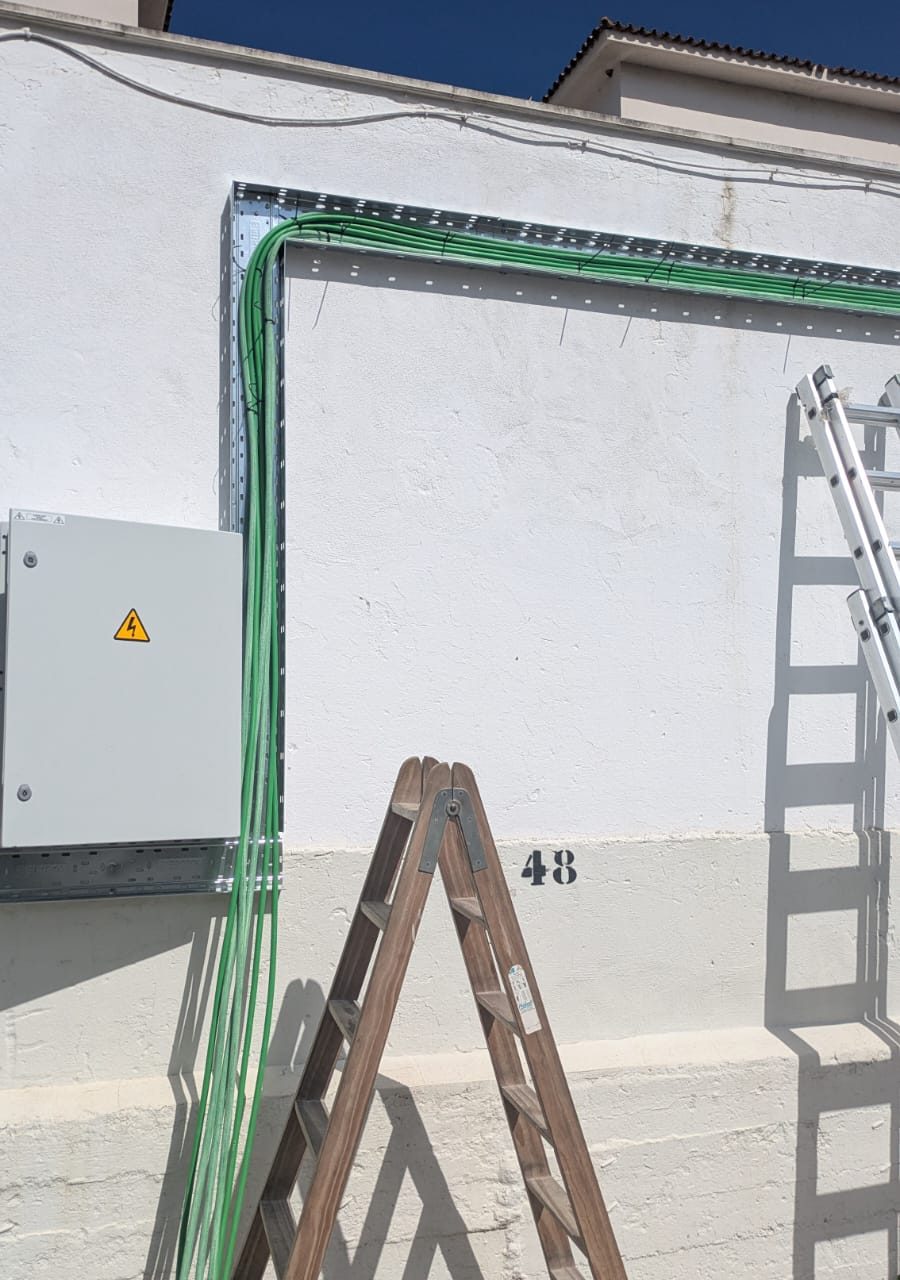 Instalación de infraestructura para cargadores de vehículo eléctrico